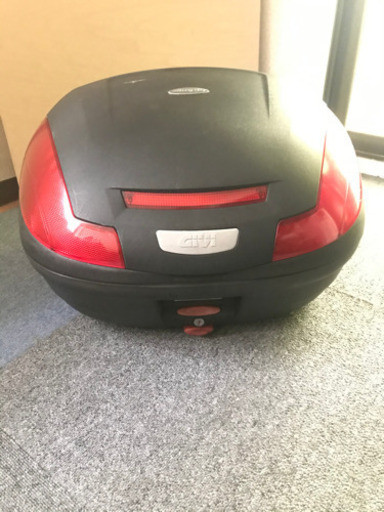 GIVI キャリアボックス　大