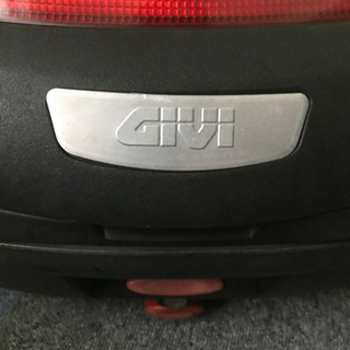 GIVI キャリアボックス　大　の画像