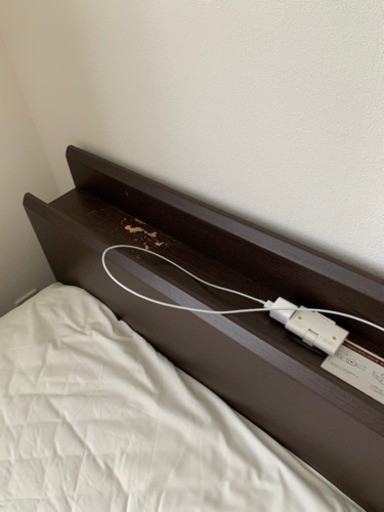 収納付きセミダブルベッド