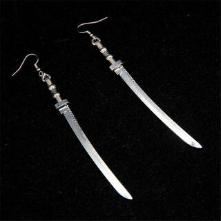 日本刀ピアス ペア ガラス　新品の画像