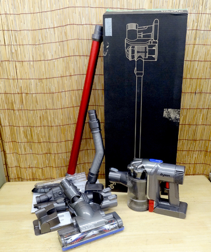 使用感少なめ◎ダイソン コードレスクリーナー モーターヘッド DC45 MO レッド　スティック＆ハンディ サイクロン掃除機 充電式 dyson 赤☆ PayPay(ペイペイ)決済可能 ☆ 札幌市 豊平区 平岸 アウトレットモノハウス