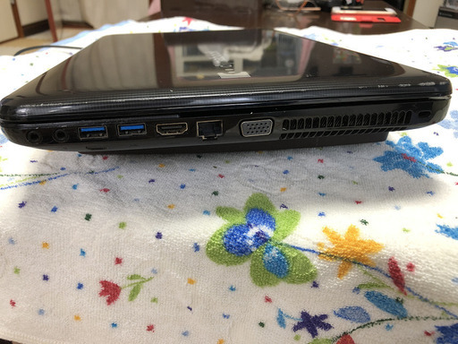 中古　訳アリ　東芝T552/47FW　Core i5  8GBメモリ　新品SSD 240GB  USB2.0ハブ4個口　付属