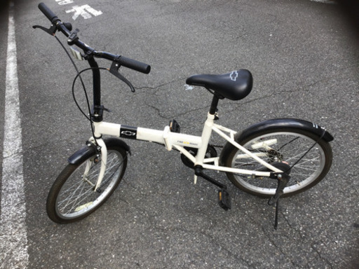引渡し決定しました。中古　CHEVROLET   折り畳み自転車　白