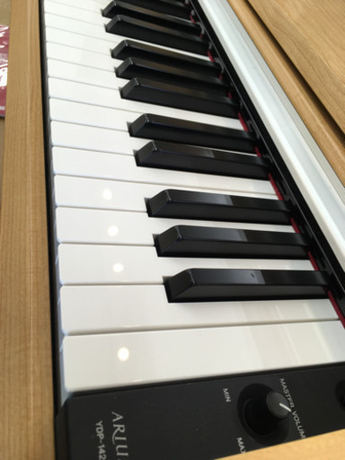 i57 YAMAHA YDP-142Ｃ　電子ピアノ