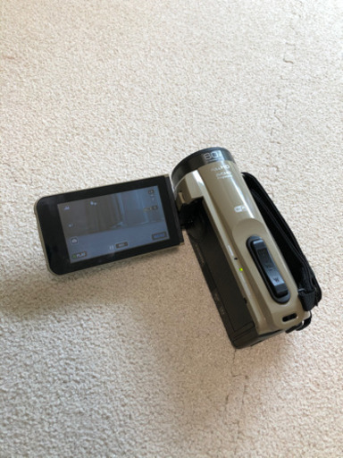 JVC　everio R QUAD PROOF GZ-RX670 ベージュ