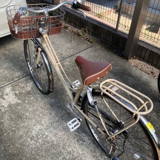 自転車　女子高生　通学用　ブリジストン　3段切替　
