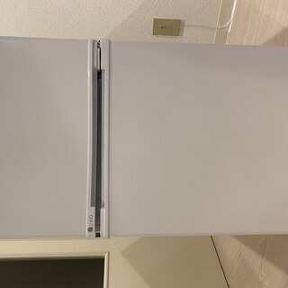 2018年製　2ドア　冷凍冷蔵庫　UR-UR-D90J（W）