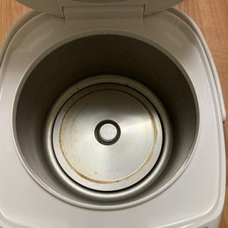 【交渉中】タイガー　5.5合炊き炊飯器の画像