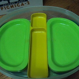 未使用　キャンプ用食器セット！　便利　アウトドアグッズ　ピクニカ２
