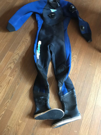 良品　TUSA  ドライスーツ　ネット決済対応可能