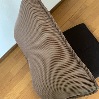 決まりました　　座椅子　差し上げますの画像