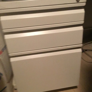 機能性バツグンの大型収納デスクの画像