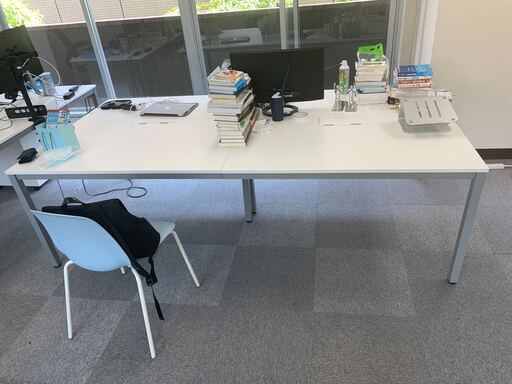 【値下げしました】オフィスの閉鎖に伴い、ワーキングデスクをお譲りします