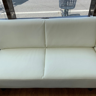 ニトリのホワイト×ブラウンのコーナーソファです!!