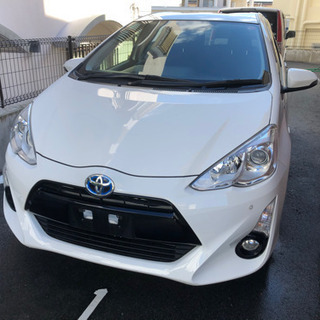 美車‼️高年式❗️アクアハイブリッド　 S 