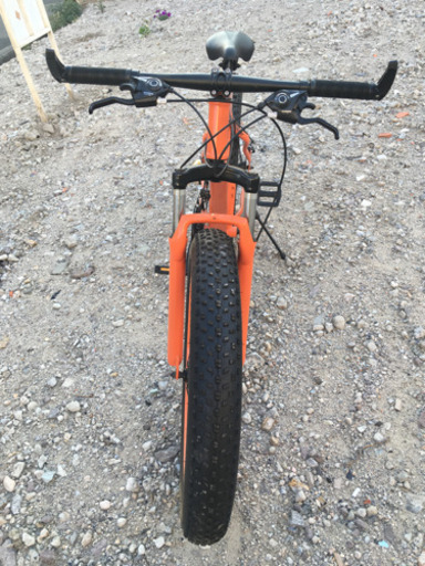 自転車　ファットバイク　マウンテンバイク