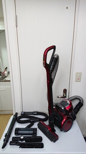 TOSHIBA トルネオ サイクロン式クリーナー レッド 付属パーツ多数付き☆配達可能 買取帝国 朝霞店