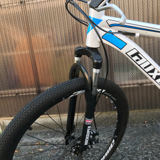 マウンテンバイク、新しいです。