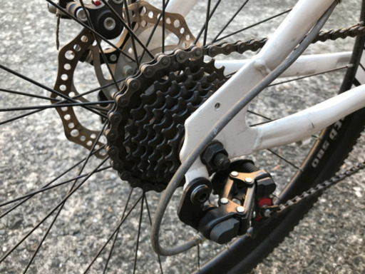 マウンテンバイク、新しいです。