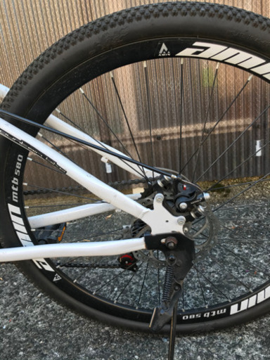 マウンテンバイク、新しいです。