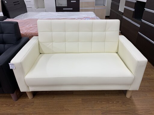 2人掛けソファー　アイボリー　未使用品　売場展開中！！！
