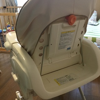 コンビ　ハイローチェアー手動の画像