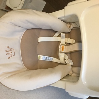 コンビ　ハイローチェアー手動の画像