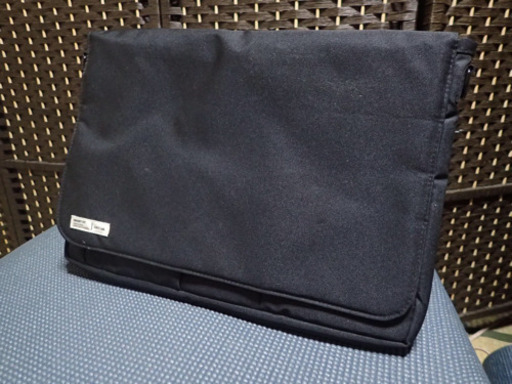 富士通　lifebook FMV S75mwp 白