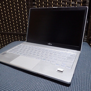 富士通　lifebook FMV S75mwp 白