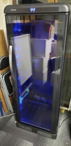 ②冷蔵庫Dometic/ドメティック 2層式 ワインセラー Ma cave マ・カーブ D100 内容積：280リットル ワイン収納本数：標準94本