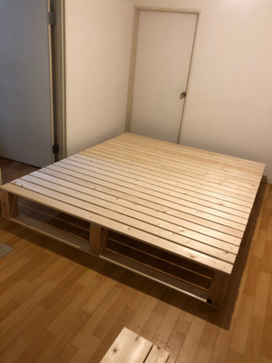 クイーンサイズ　パレットベッド