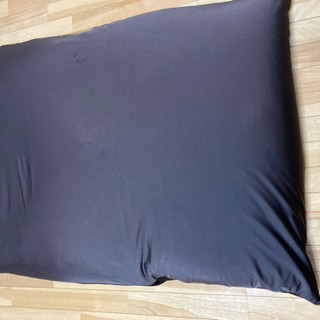 ビッグクッション　ビーズ　美品