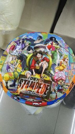 ワンピース　スタンピードクッション