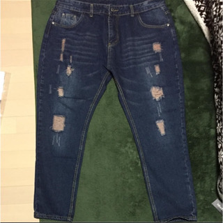 新品未使用！8分丈ダメージジーンズ 大きいサイズ