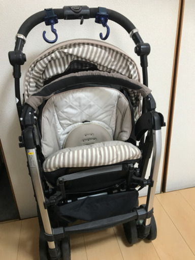 combi ベビーカー
