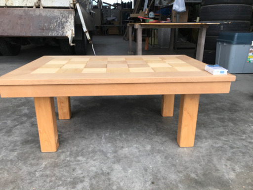 大工さんが作ったテーブルその1