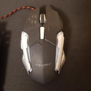 ゲーミングキーボード&マウスセットの画像