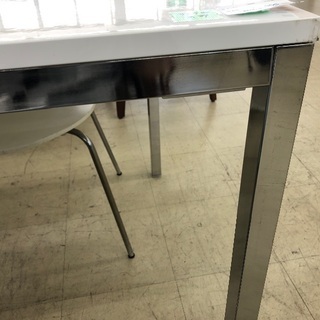 ダイニングテーブルのみ　白の画像