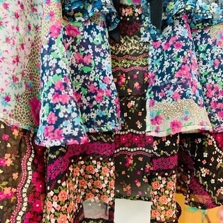 重ね着に…フリル花柄三段レースの画像