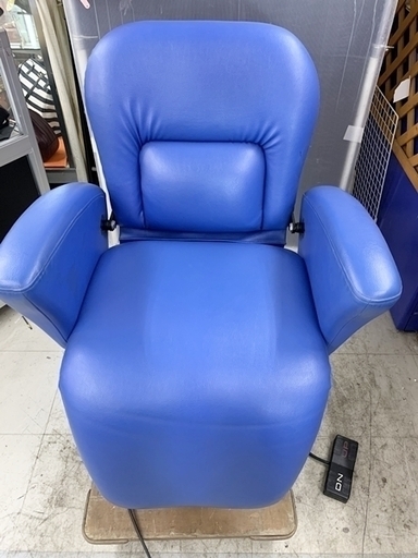 中古 新明和リビテック　BHE-N シャンプー台 シャンプーチェア 理美容店用品 美容椅子
