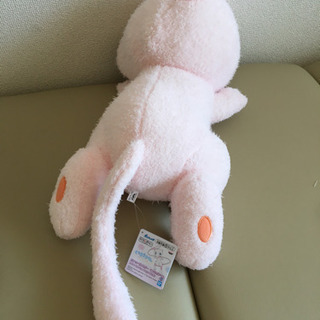 [ぬいぐるみ］ミュウ　ポケモンの画像