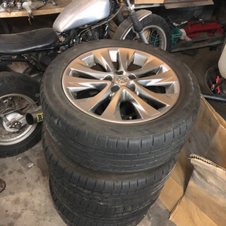 ダンロップ製235/50R18 20系ヴェルファイア純正アルミホイール