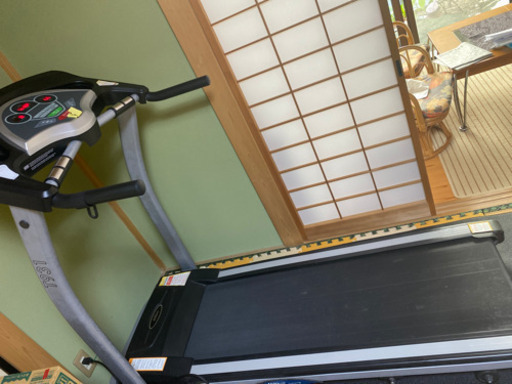 折りたたみ式　ランニングマシーン