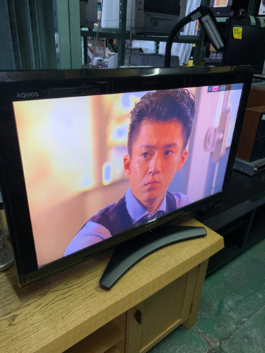 値下げ　SHARP 32インチ　液晶テレビ　2011年製　中古