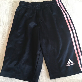 adidas ハーフパンツ