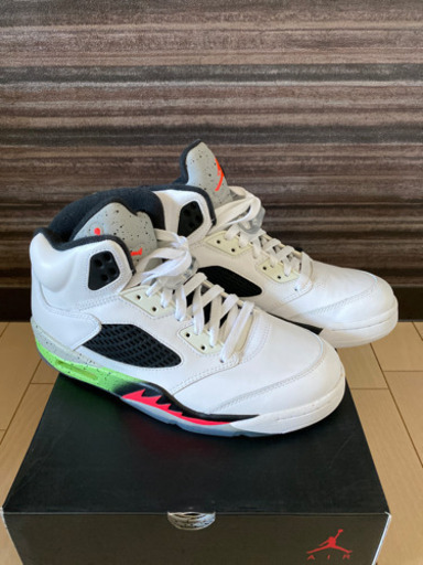 新品レアカラー２６センチ　エアジョーダン5 ポイズングリーン　26センチ