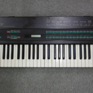 ヤマハDX７シンセサイザー