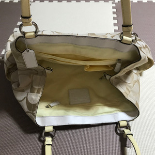COACH トートバッグの画像