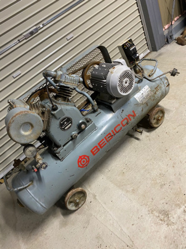 ベビコン　日立　エアーコンプレッサー  3馬力