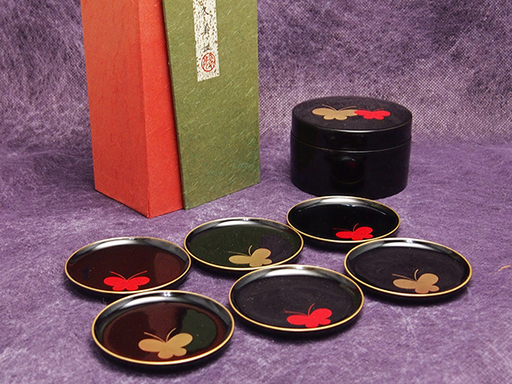 【JA】寛文元年創業 京漆器 老舗 象彦 蝶文 蒔絵 菓子皿六 ボンボン入揃 久美皿